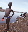 Cercando di sopravvivere nella discarica di Freetown